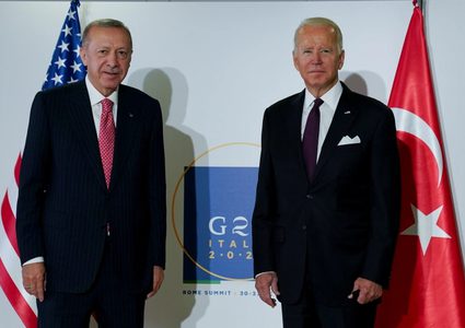 بايدن يلتقي أردوغان ويؤكد دعم إدارته بيع مقاتلات “إف-16” إلى تركيا