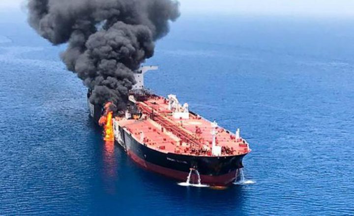 الولايات المتحدة تحمّل إيران مسؤولية الهجوم على ناقلة نفط قبالة عمان