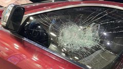 مستوطنون يهاجمون مركبة مواطن في قلقيلية