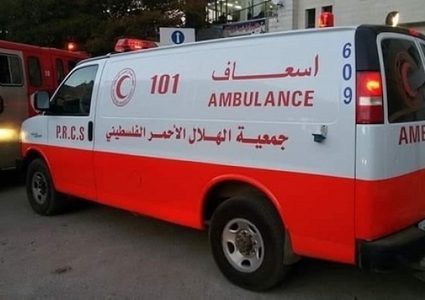 إصابة مواطن برصاص مستوطن غرب الخليل