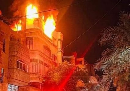21 وفاة في حريق كبير ببناية سكنية في جباليا شمال قطاع غزة