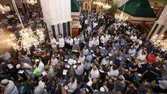 مئات المستوطنين يقتحمون الحرم الإبراهيمي في الخليل