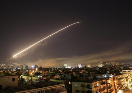 استشهاد ٤ عسكرين في عدوان إسرائيلي على سوريا