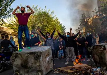 مخابرات الاحتلال: حراك إيران بدأ يتحول لثورة