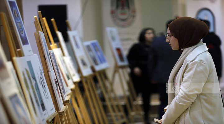 افتتاح معرض الكاريكاتير العالمي "حرية الصحافة في فلسطين"