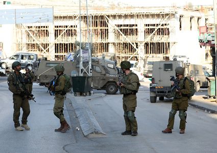 مستوطنون يهاجمون مركبات المواطنين في حوارة جنوب نابلس