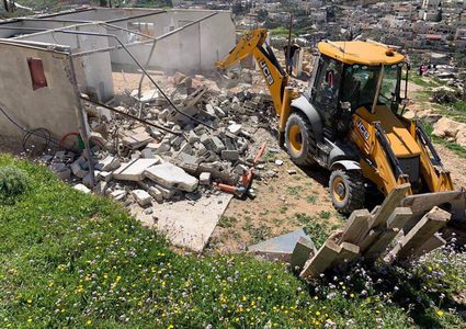 الاحتلال يهدم 3 غرف زراعية في سلفيت