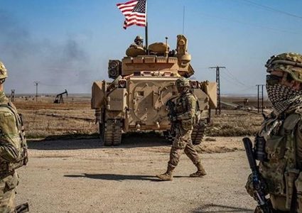 استهداف قوات التحالف التي تقودها اميركا بالصواريخ في سوريا