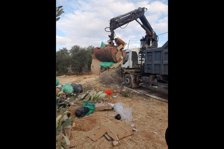 ضبط نفايات طبية خطيرة مهربة من المستوطنات غرب سلفيت