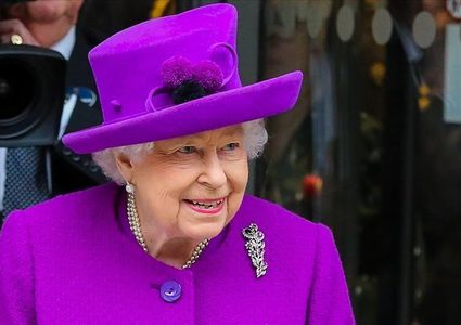 كتاب جديد في بريطانيا يكشف سبب وفاة الملكة إليزابيث الثانية