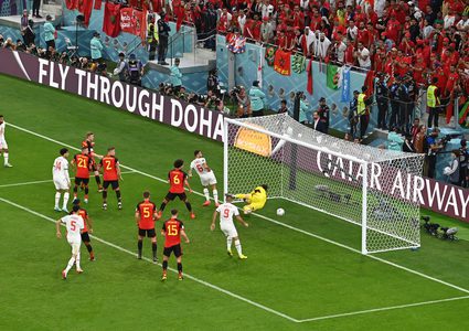 منتخب المغرب يهزم بلجيكا ويقترب من تكرار انجاز مونديال 86