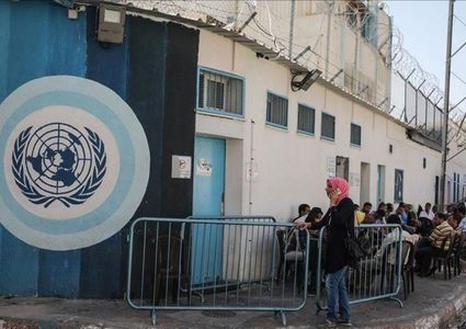 “الأونروا”: اللاجئات الفلسطينيات يواجهن أشكالاً مختلفة من التهميش والأذى