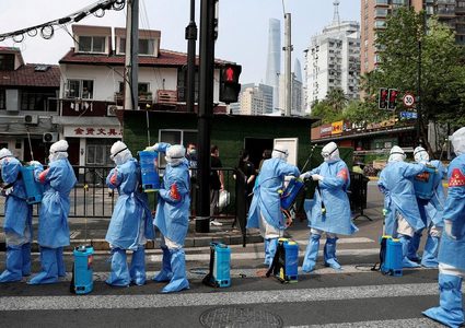 احتجاجات ضد إجراءات الحكومة الصينية لاحتواء جائحة كورونا في شنغهاي