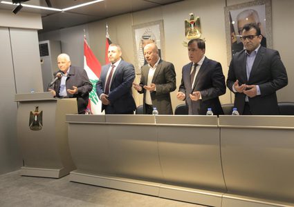 أبو هولي يعلن عن مشاريع بمليون دولار سنويا لمخيمات لبنان