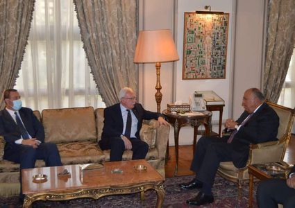 المالكي يبحث مع نظيره المصري آخر المستجدات السياسية على الساحة الفلسطينية