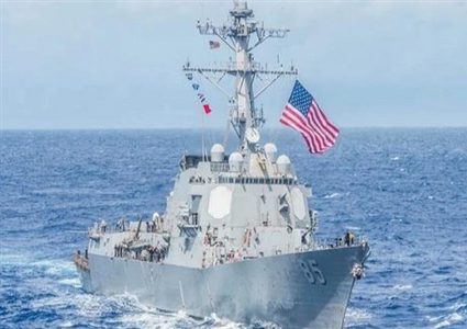 الجيش الصيني يبعد سفينة صواريخ أمريكية قرب جزر سبراتلي