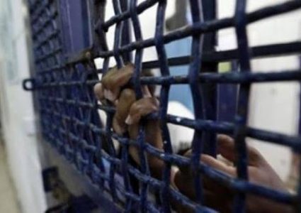 الاحتلال يحكم على أسير من بير الباشا بالسجن 26 شهرا وغرامة مالية