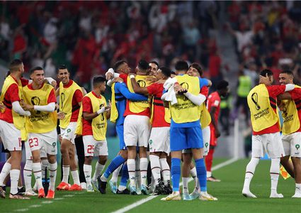 المغرب يرفع رأس العرب بتأهل تاريخي لثمن نهائي المونديال