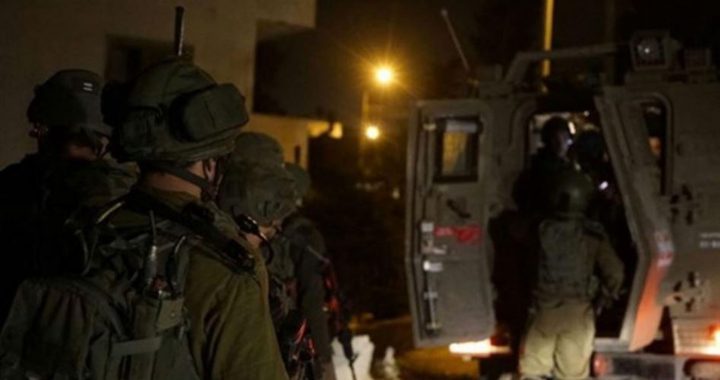 قوات الاحتلال تعتقل مواطنا شمال شرق قطاع غزة