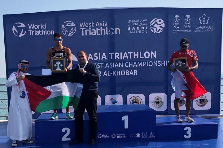 أبو شباب ينتزع الفضية في سباق النخبة لمنافسات غرب آسيا للترايثلون