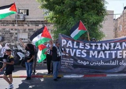 يافا : وقفة احتجاجية رفضا لمخطط تهجير 1400 من فلسطينيي المدينة