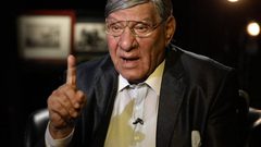 وفاة الإعلامي والكاتب الصحفي المصري مفيد فوزي