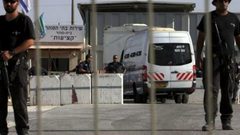 هيئة الأسرى:نقل الأسير أبو عميرة إلى المستشفى بعد تدهور صحته