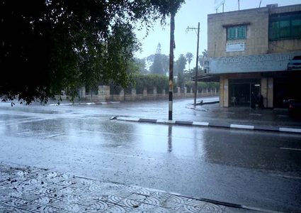 الطقس: انخفاض طفيف على درجات الحرارة والفرصة مهيأة لسقوط أمطار متفرقة