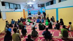 جمعية فلسطين الخيرية توزع 4 آلاف كسوة شتاء لأطفال غزة