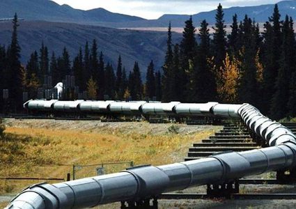 إغلاق خط أنابيب لنقل النفط بين كندا والولايات المتحدة بعد اكتشاف تسرب