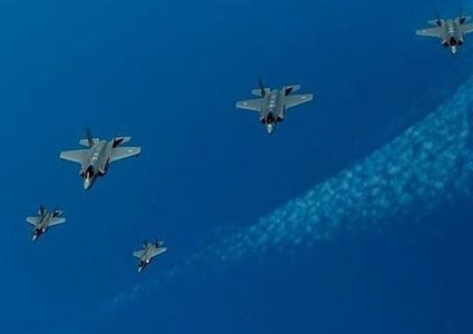 إسرائيل تهدد بضرب مطار بيروت بسبب إيران