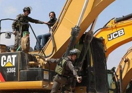 يطا: الاحتلال يستولي على "باجر" ويمنع المزارعين من حراثة أراضيهم