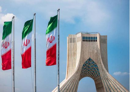 إيران تستدعي السفير الصيني بعد بيان بشأن الجزر الإماراتية