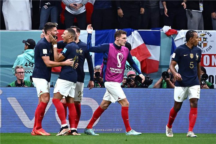 فرنسا تطيح بإنجلترا وتواصل مشوارها نحو الحفاظ على اللقب