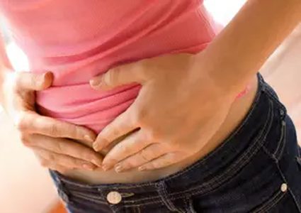 5 عادات يومية تساعد على تحسين صحة الأمعاء