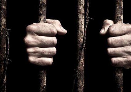 "هيئة الأسرى": الاحتلال يعزل الأسير ياسر صلاحات في ظروف اعتقالية سيئة