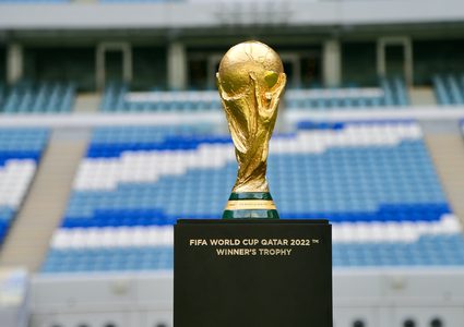 فيفا يعلن طاقم تحكيم نهائي المونديال