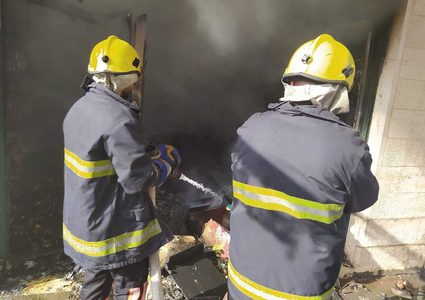 إصابتان اختناقًا في حريق بالقدس المحتلة