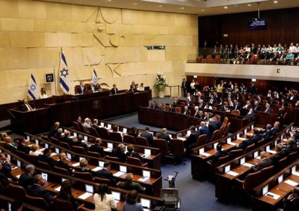 الكنيست الاسرائيلي يصادق على قانوني سموتريتش ودرعي بالقراءة الأولى