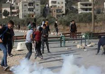 حالات اختناق خلال المسيرة الاسبوعية في كفر قدوم