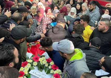 تشييع جثماني الشهيدين الشقيقين مطير في مخيم قلنديا