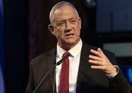 وزير دفاع الاحتلال: إيران تشكل تهديداً للعالم والإقليم