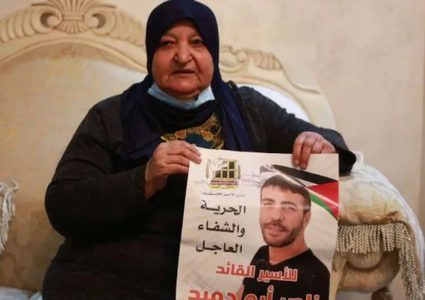 عائلة الشهيد أبو حميد: سنبقى في حداد  مستمر حتى تحرير جسده