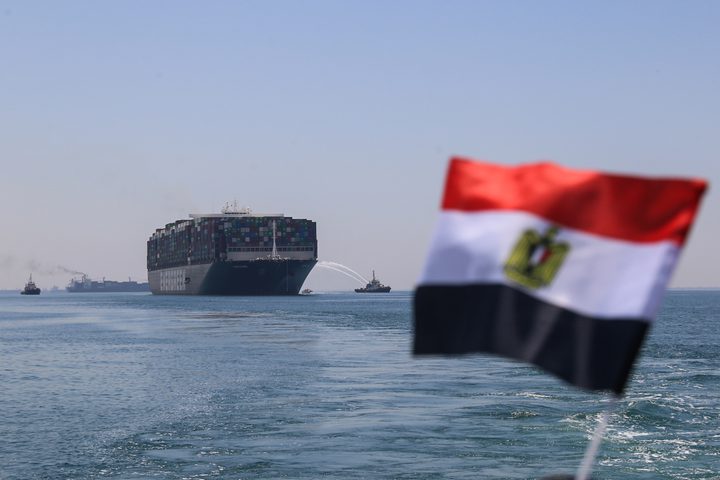 مجلس النواب المصري يصدر بيانا بعد أنباء عن بيع قناة السويس