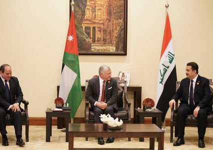 قمة "بغداد 2" تجمع رئيس الحكومة العراقية الجديد والعاهل الأردني والرئيس المصري