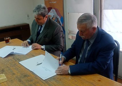 دائرة حقوق الإنسان في م.ت.ف و"العربية لحقوق الإنسان" توقعان مذكرة تفاهم