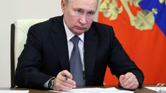 بوتين: روسيا ستواصل تطوير قدراتها العسكرية