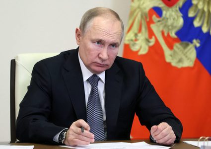 بوتين: روسيا ستواصل تطوير قدراتها العسكرية