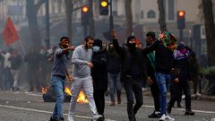 احتجاج على مقتل 3 أكراد يتحول إلى أحداث عنف في باريس