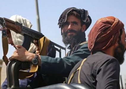 طالبان تأمر المنظمات الأهلية بعدم السماح للنساء بالقدوم للعمل